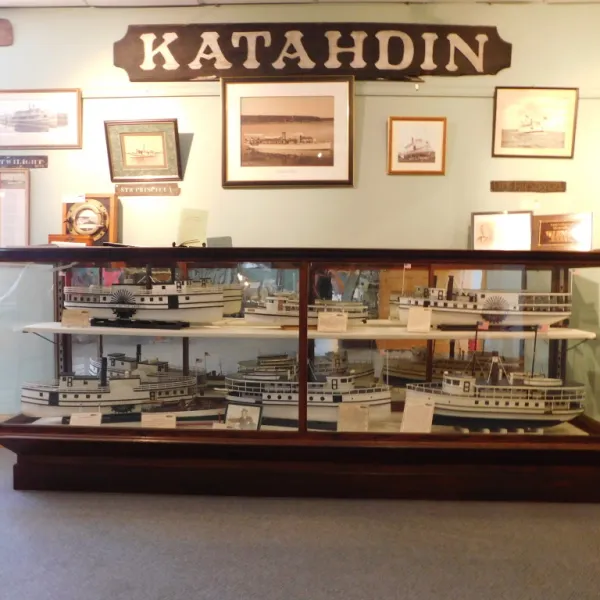 a display case in a room